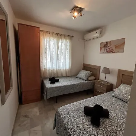 Oasis Torrequebrada Apartment